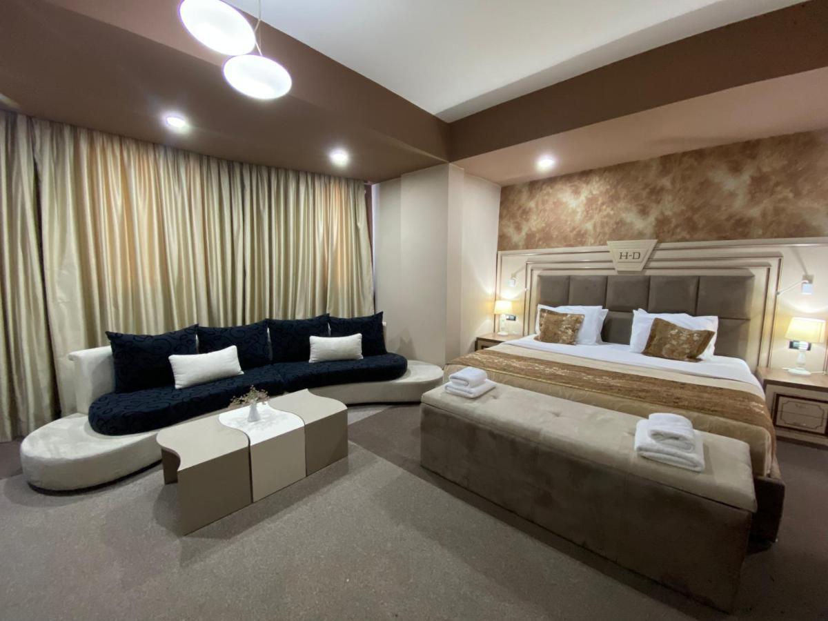 Deluxe Hotell 4*