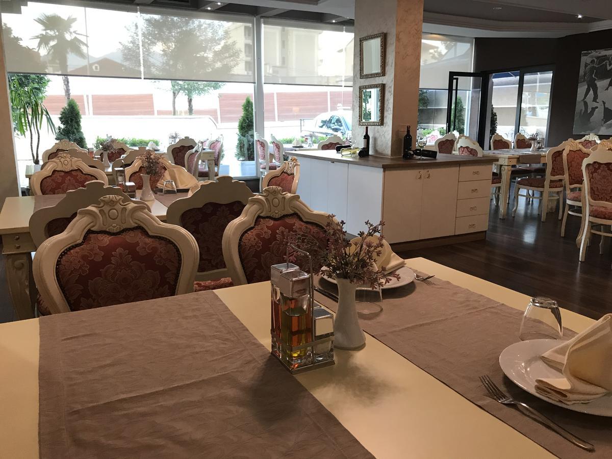 Deluxe Hotel Tirana