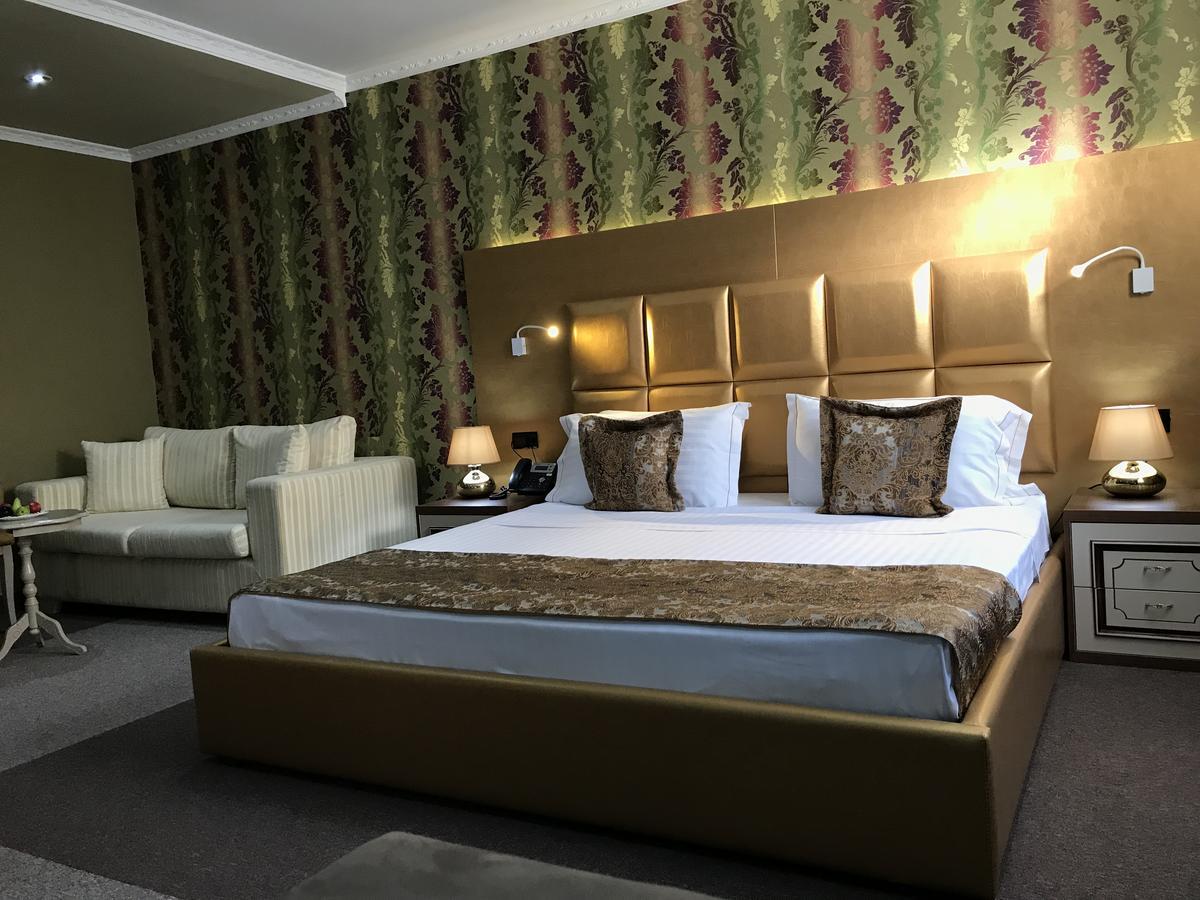Hotel Deluxe 4*