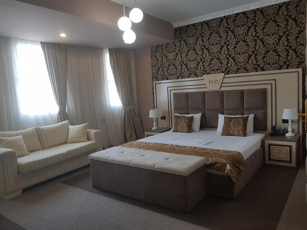Deluxe Hotel Tirana