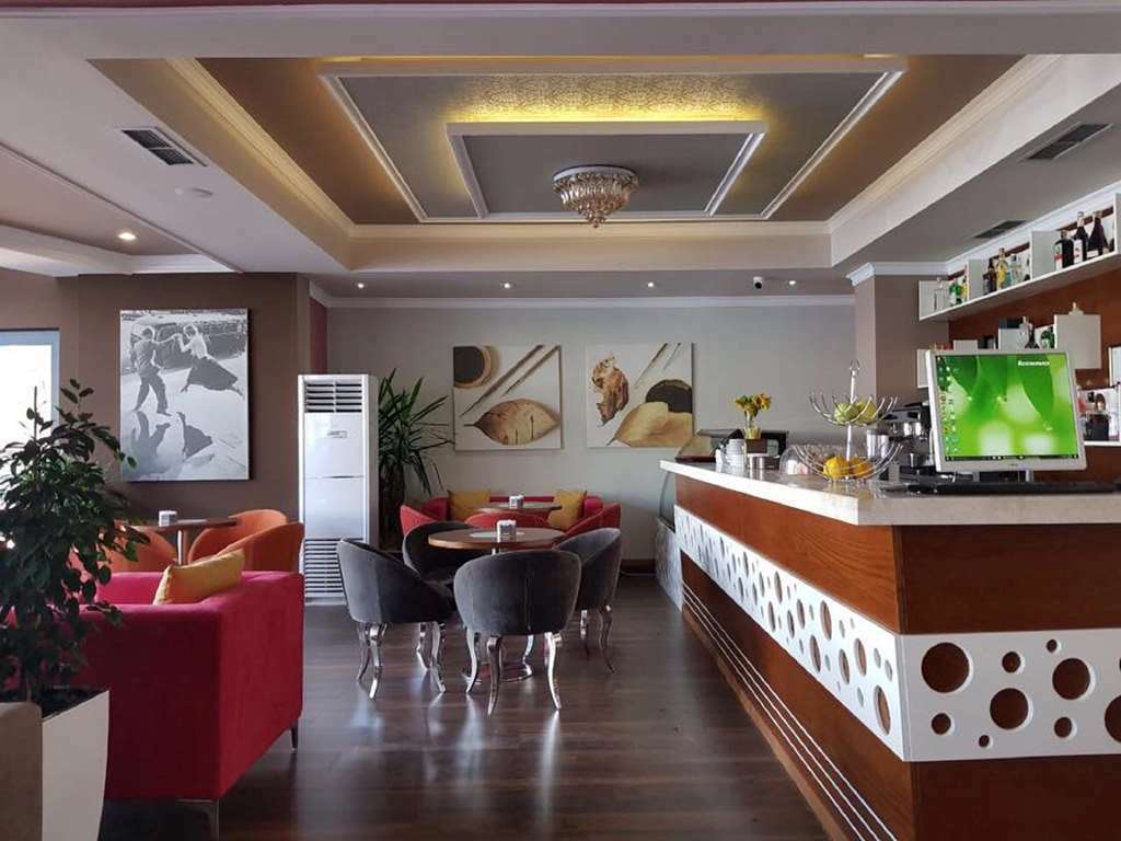 Deluxe Hotel Tirana